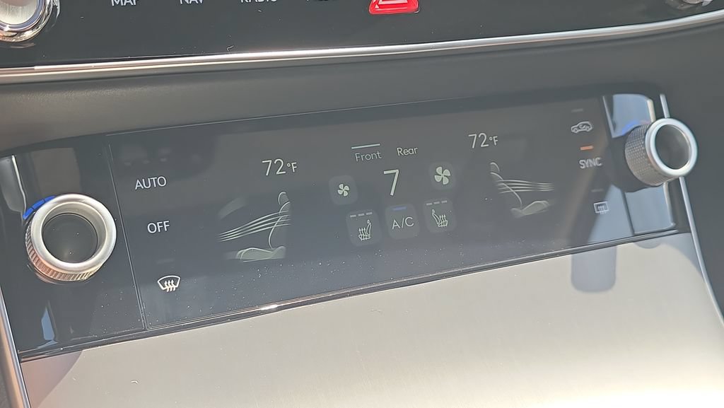 New 2026 Genesis GV70 2.5T Select AWD/4WD image 24