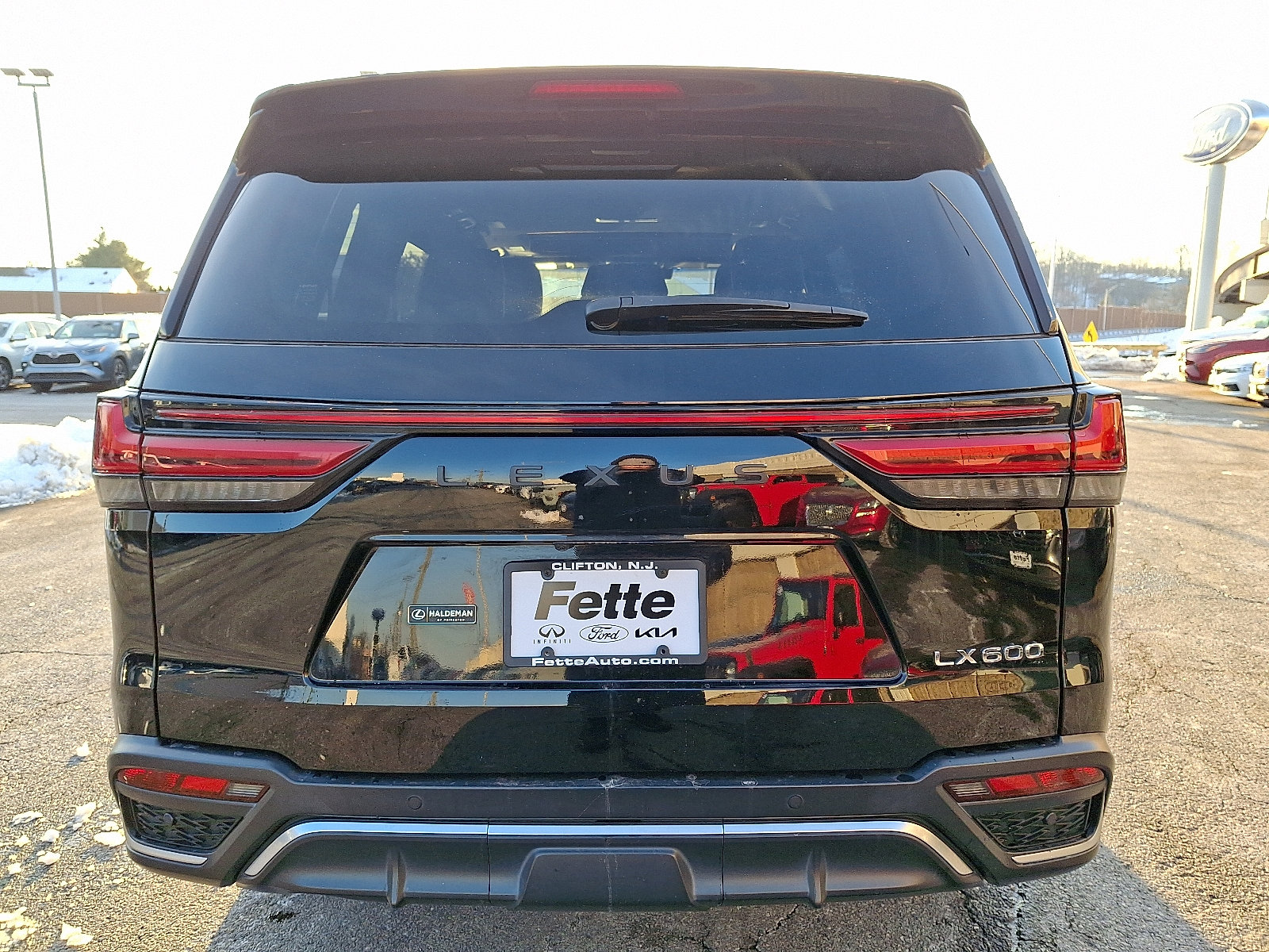 Used 2022 Lexus LX 600 F Sport image 5