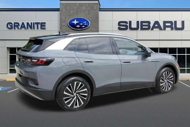 Used 2023 Volkswagen ID.4 Pro S Plus AWD/4WD image 11