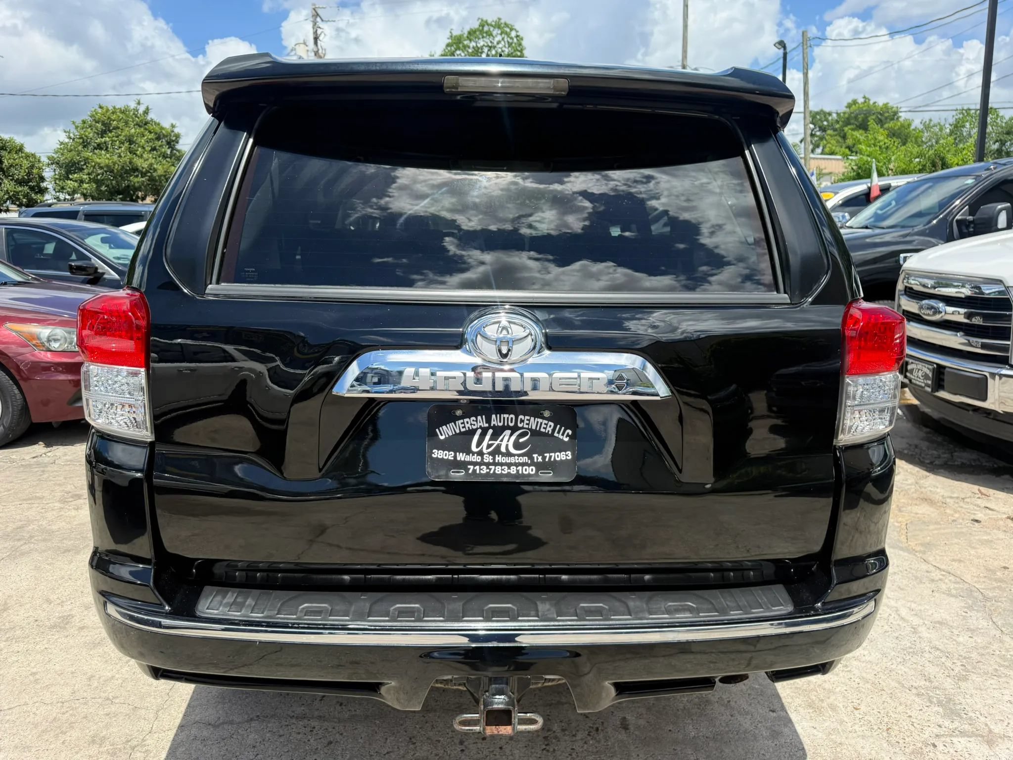 Used 2010 Toyota 4Runner Limited AWD/4WD image 5