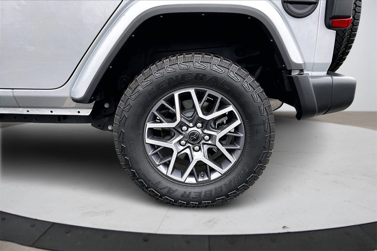 Certified 2024 Jeep Wrangler Sahara image 33