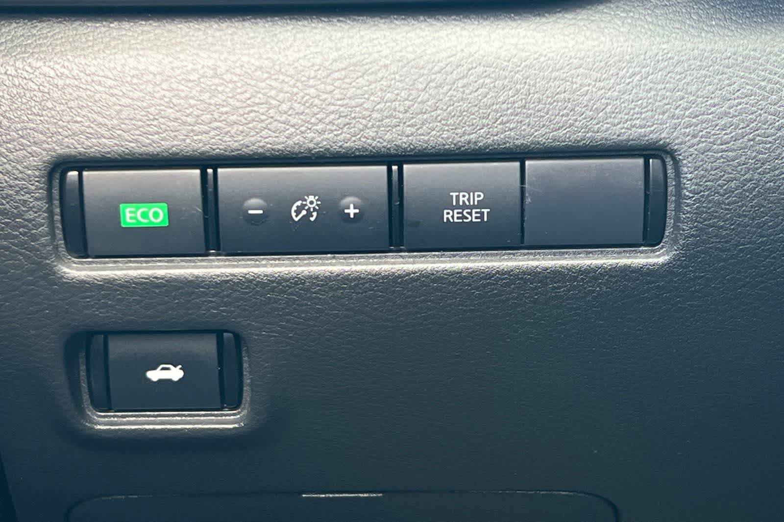 Certified 2024 Nissan Sentra S FWD image 31