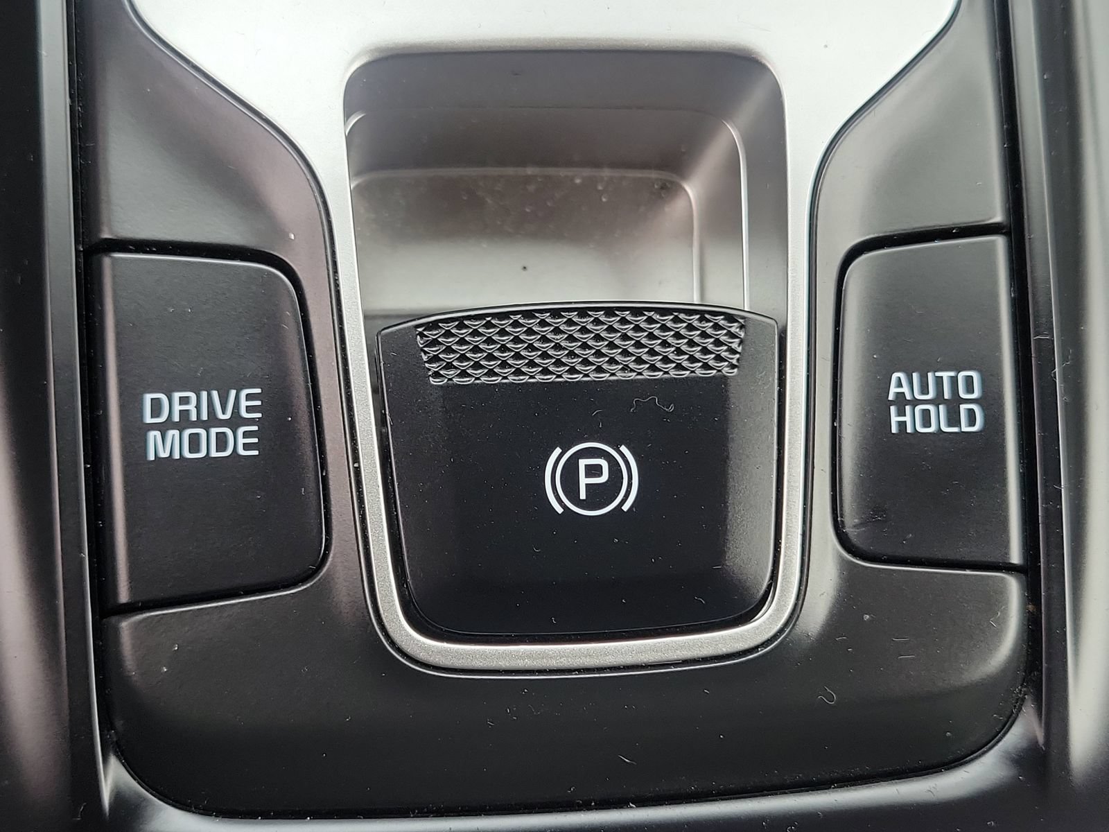 Used 2024 Kia Carnival LX FWD image 17