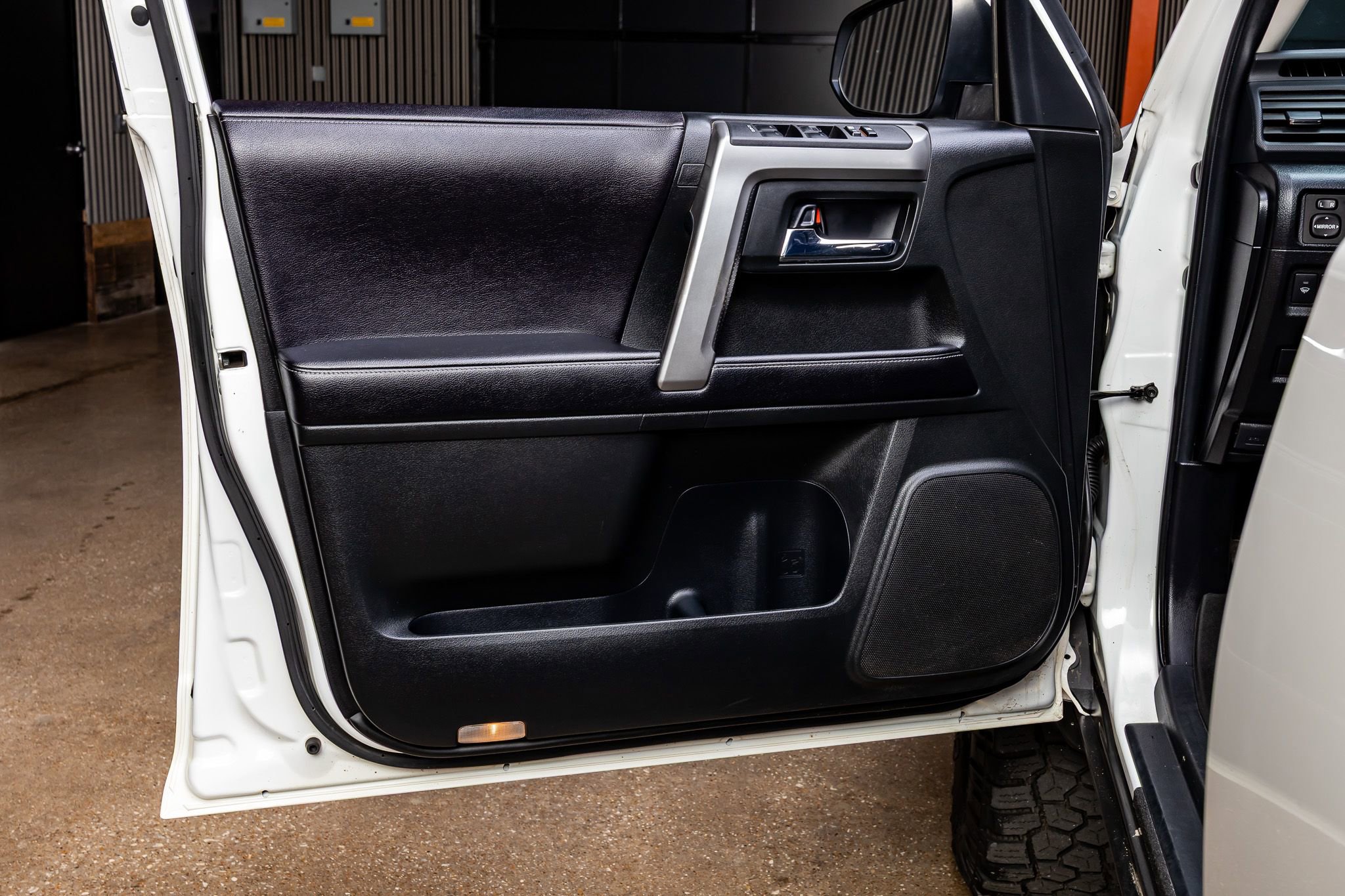 Used 2017 Toyota 4Runner TRD Off-Road Premium image 34