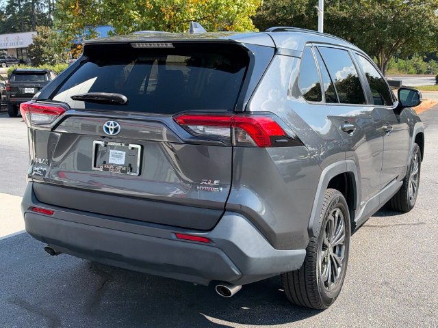 Used 2022 Toyota RAV4 XLE Premium AWD/4WD image 3