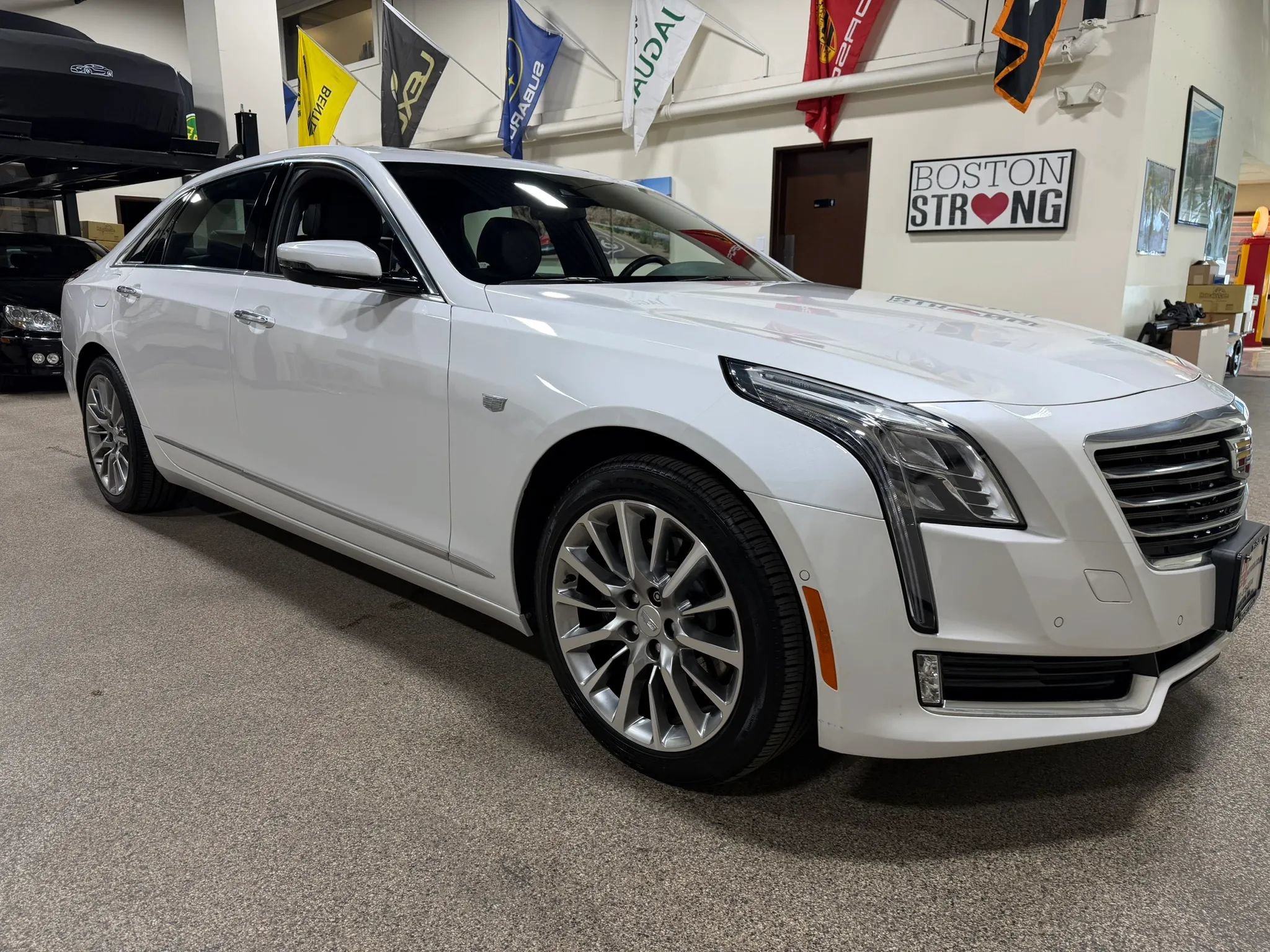 Used 2018 Cadillac CT6 Luxury AWD/4WD image 14