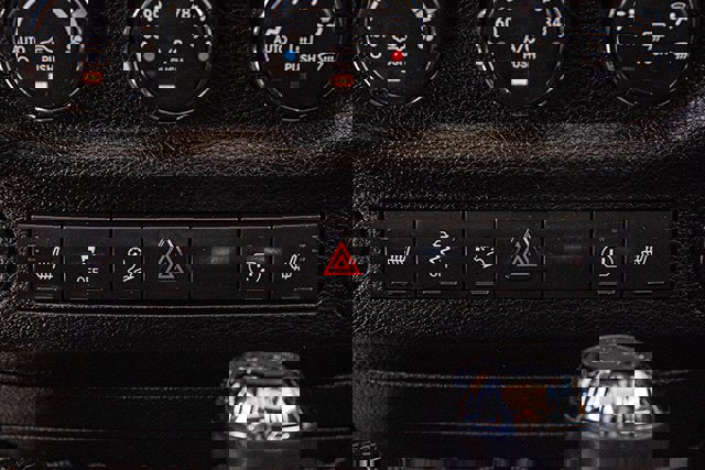 Used 2018 Jeep Wrangler Unlimited Altitude image 18