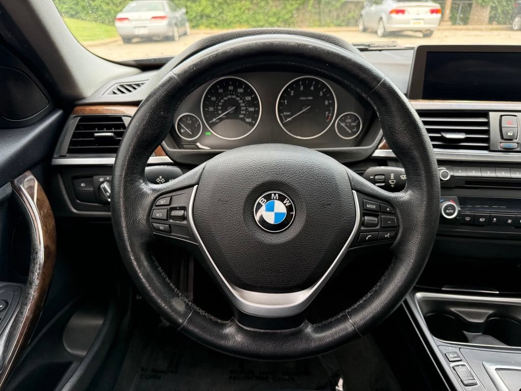 Used 2015 BMW 328i xDrive Sedan AWD/4WD image 16