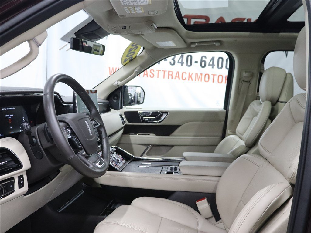 Used 2020 Lincoln Navigator Reserve w/ Equipment Group 201A Reserve AWD/4WD image 14