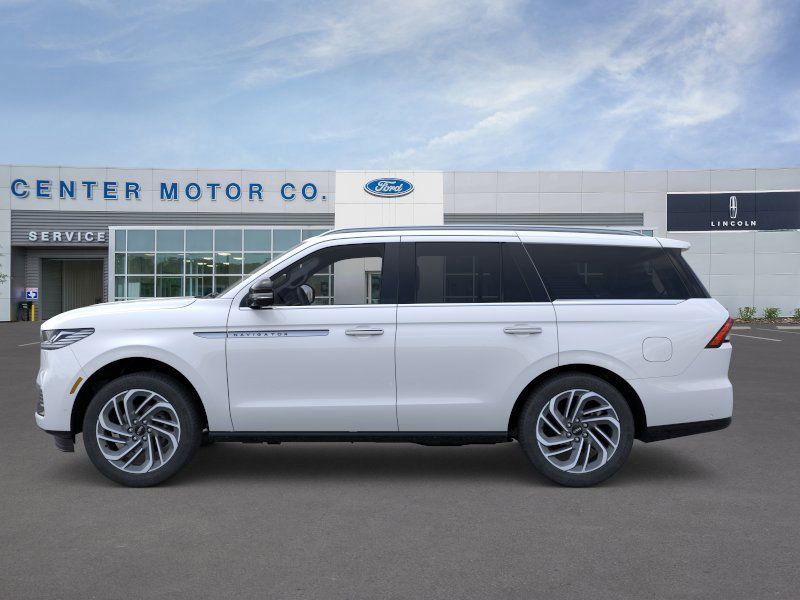 New 2026 Lincoln Navigator Reserve image 3