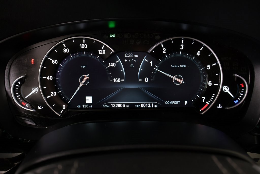 Used 2019 BMW 540i xDrive w/ Convenience Package image 4