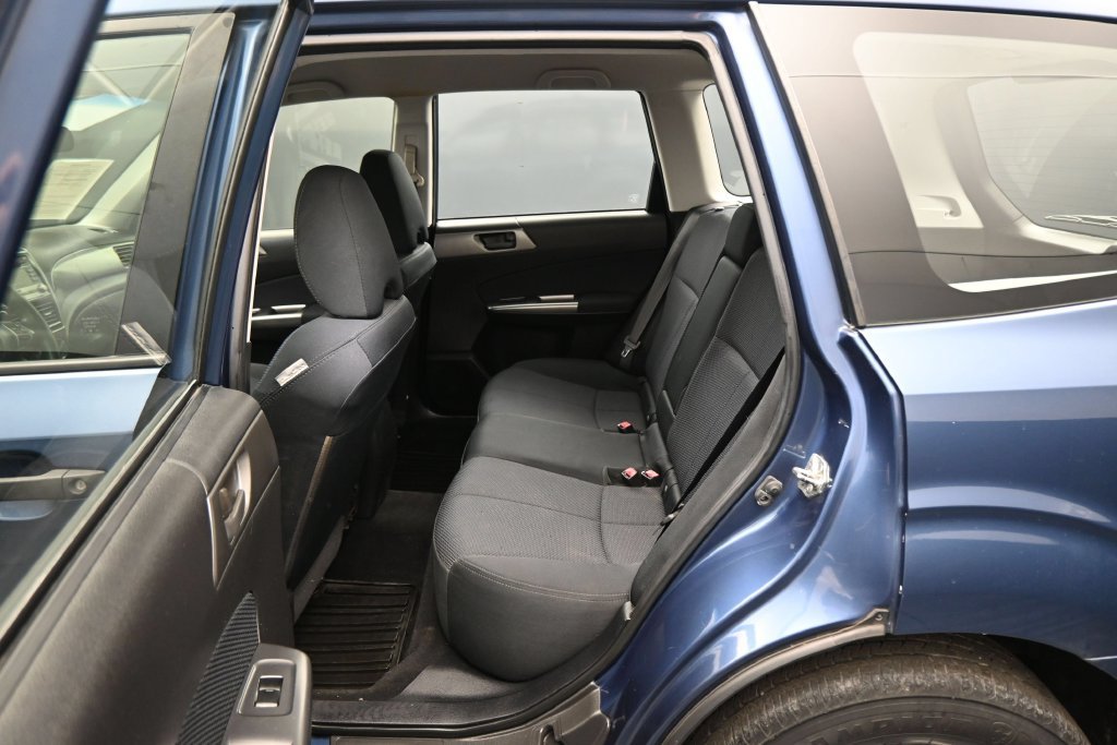 Used 2012 Subaru Forester 2.5X AWD/4WD image 23