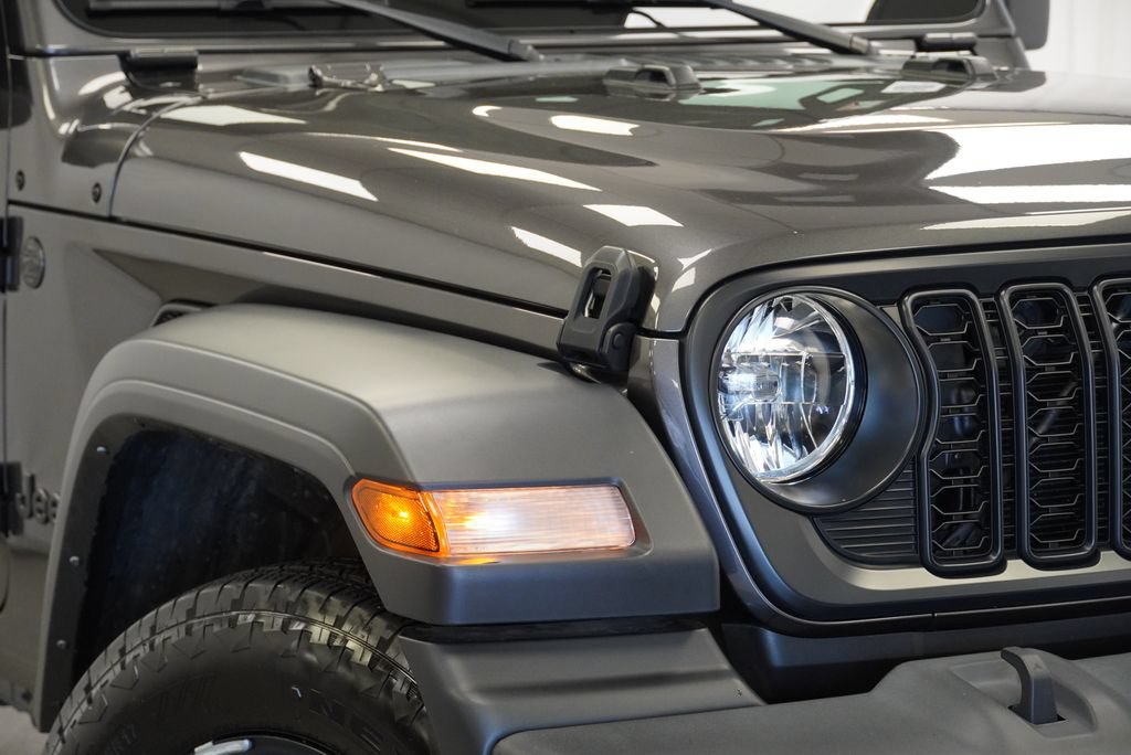 Certified 2024 Jeep Wrangler Unlimited Sport AWD/4WD image 5