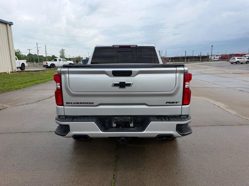 Used 2021 Chevrolet Silverado 1500 RST w/ Redline Edition AWD/4WD image 4