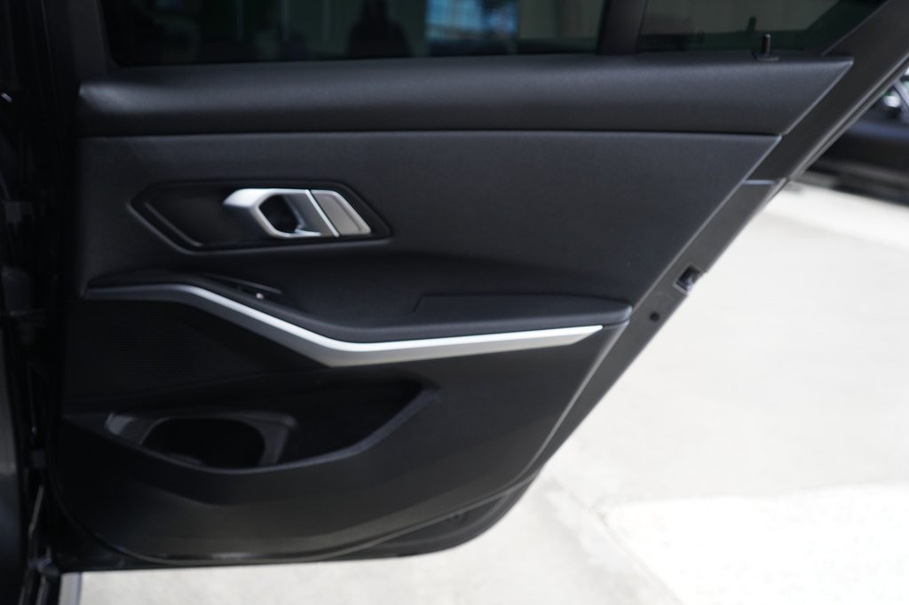 Used 2020 BMW M340i RWD image 24
