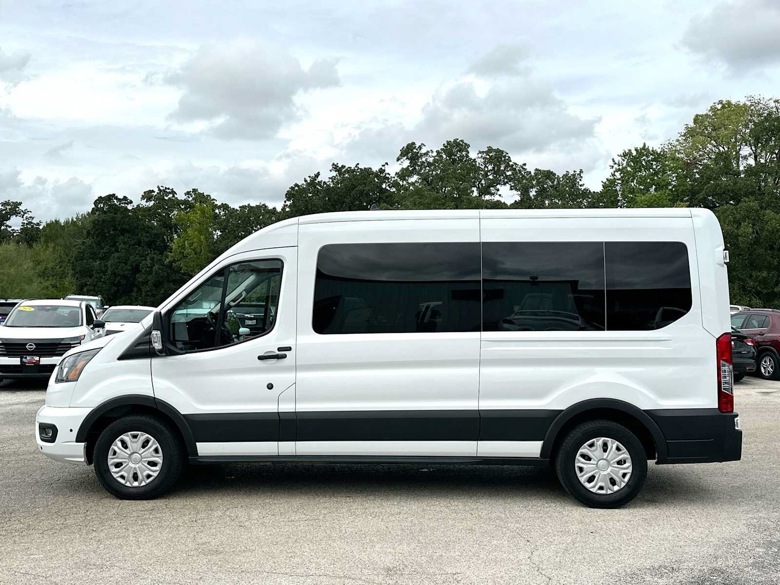 Used 2025 Ford Transit 350 XLT RWD image 12