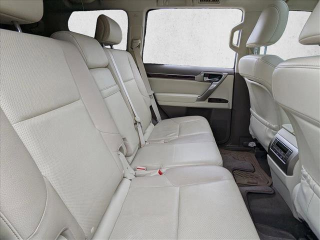 Used 2016 Lexus GX 460 w/ Premium Package image 20