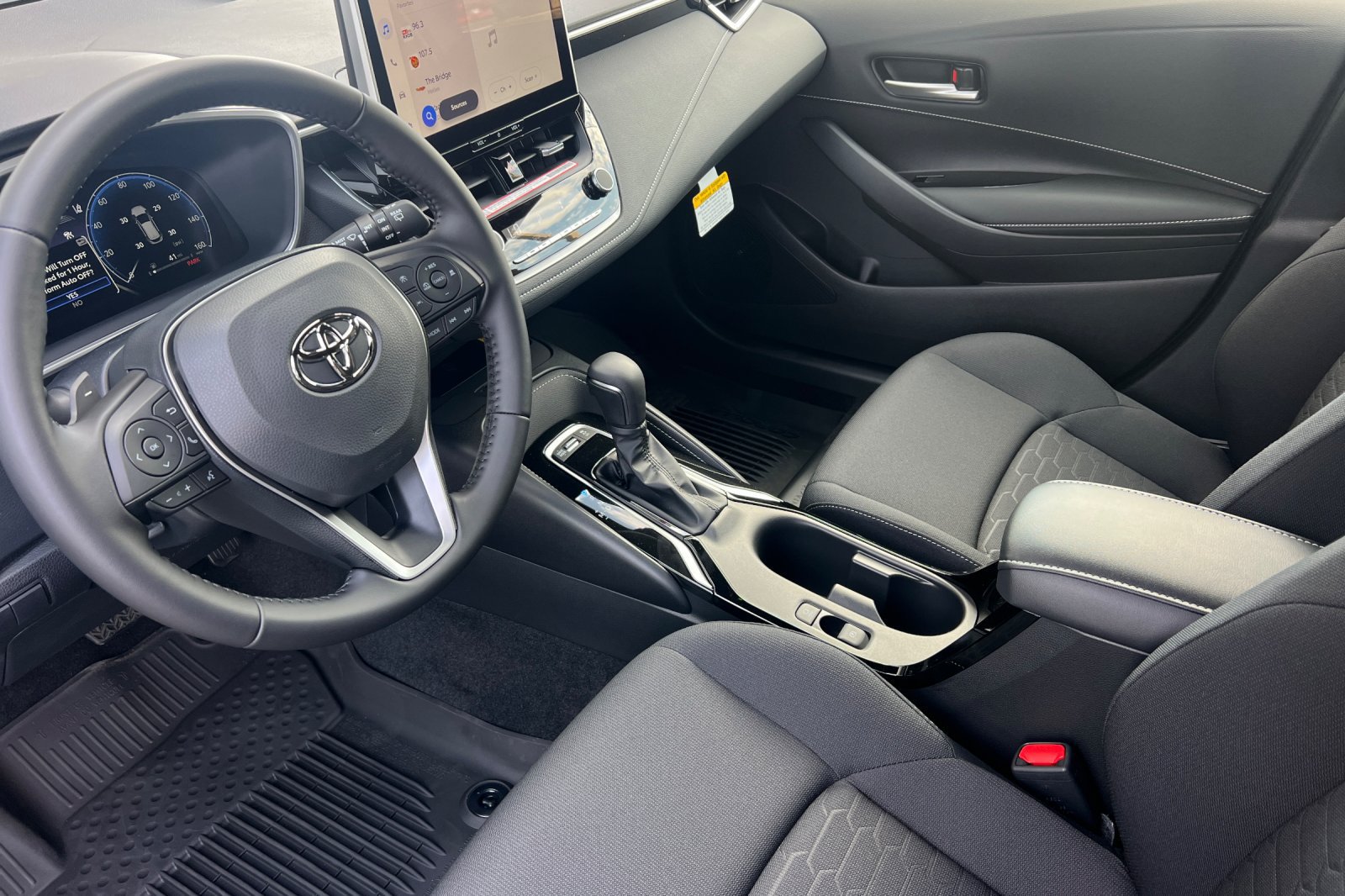 Certified 2027 Toyota Corolla SE w/ SE Premium Package FWD image 9