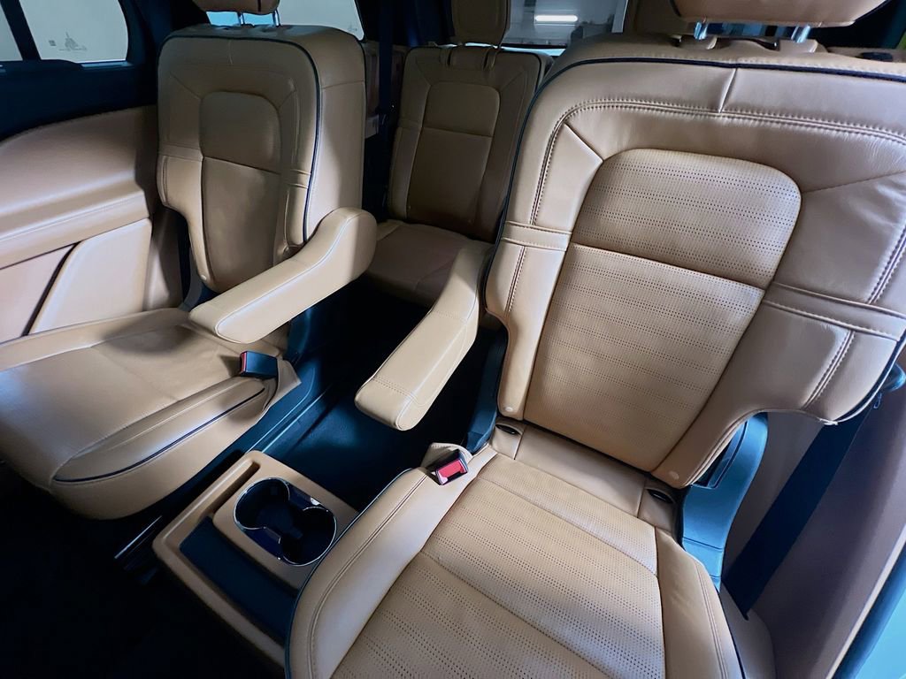 Used 2023 Lincoln Aviator Black Label w/ Dynamic Handling Package image 25