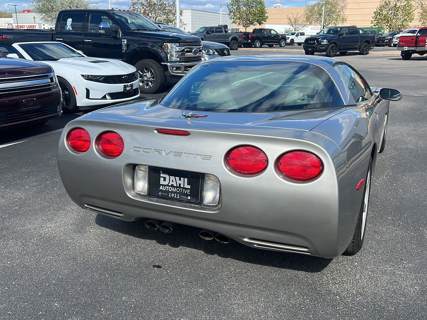 Used 2000 Chevrolet Corvette Coupe w/ Memory Pkg RWD image 7