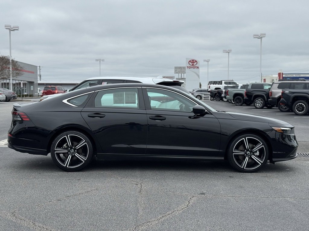 Used 2024 Honda Accord Sport image 7