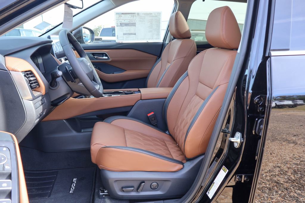 New 2026 Nissan Rogue Platinum image 7
