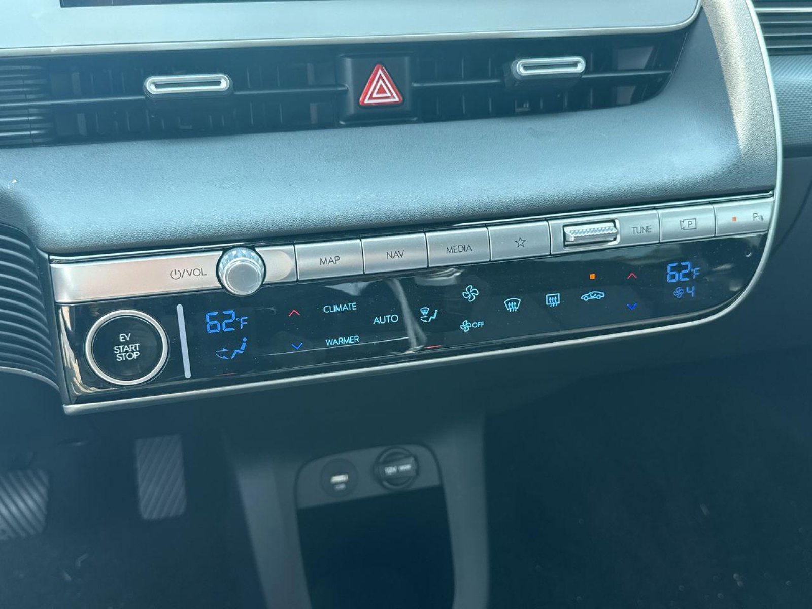 New 2024 Hyundai Ioniq 5 SEL image 20