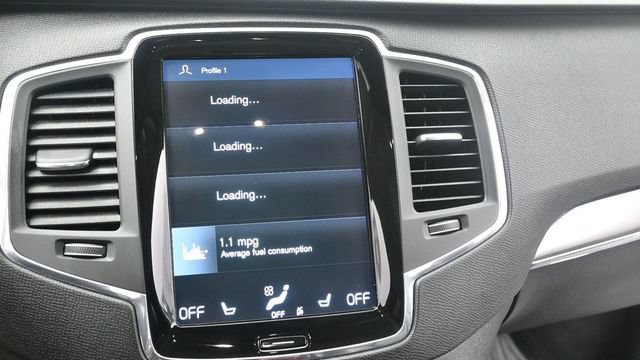 Used 2018 Volvo XC90 T5 Momentum w/ Convenience Package AWD/4WD image 19