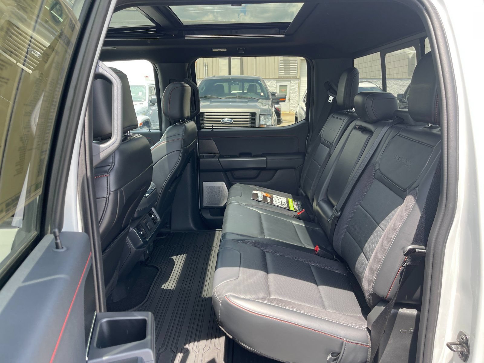 Used 2024 Ford F150 Raptor AWD/4WD image 14