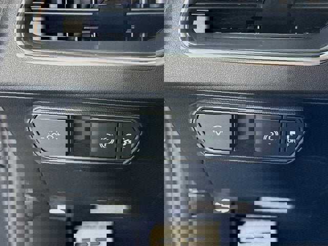 New 2025 Kia K4 GT-Line Turbo image 13