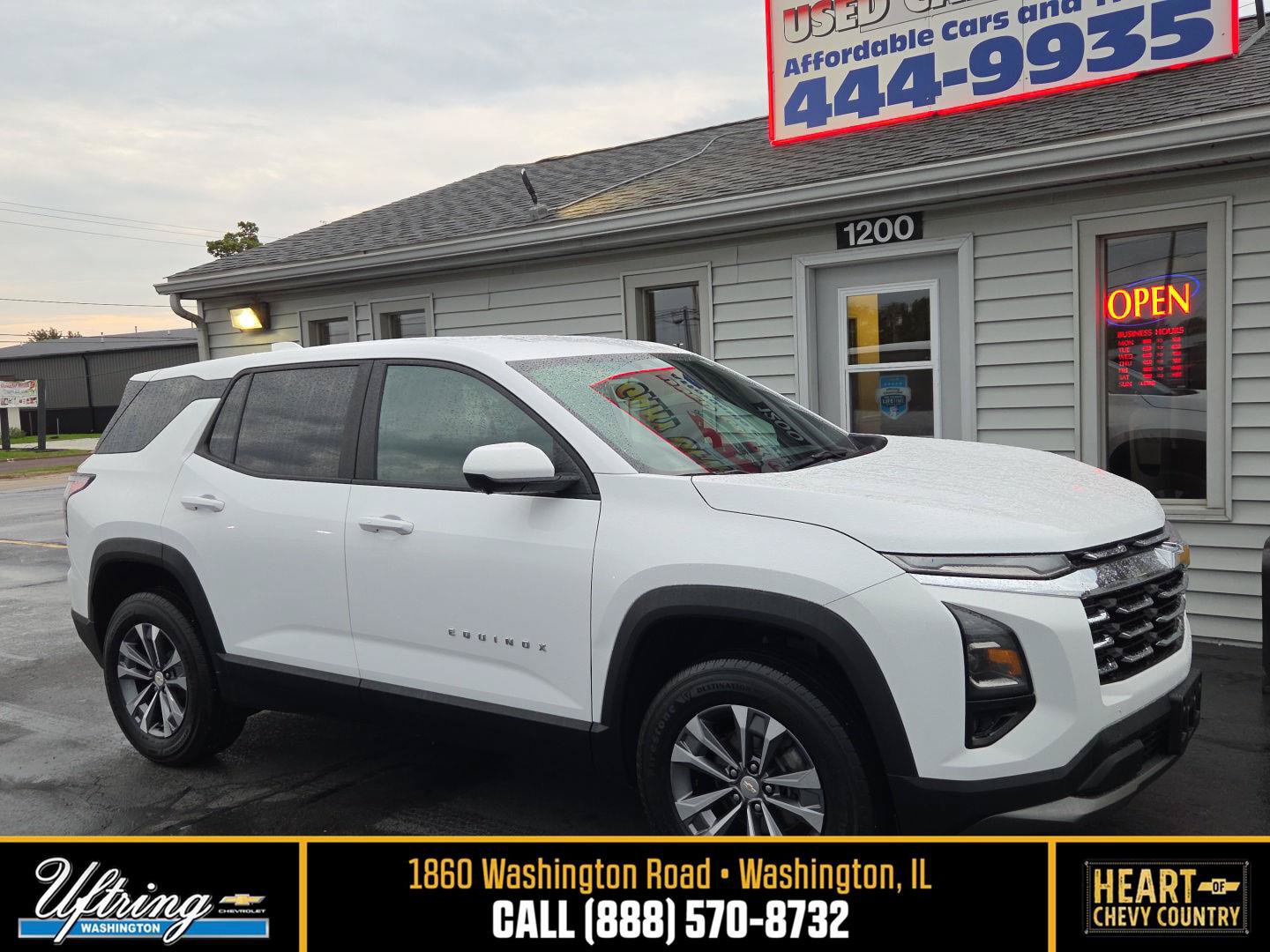 Used 2025 Chevrolet Equinox LT w/ Safety and Technology Package FWD image 1