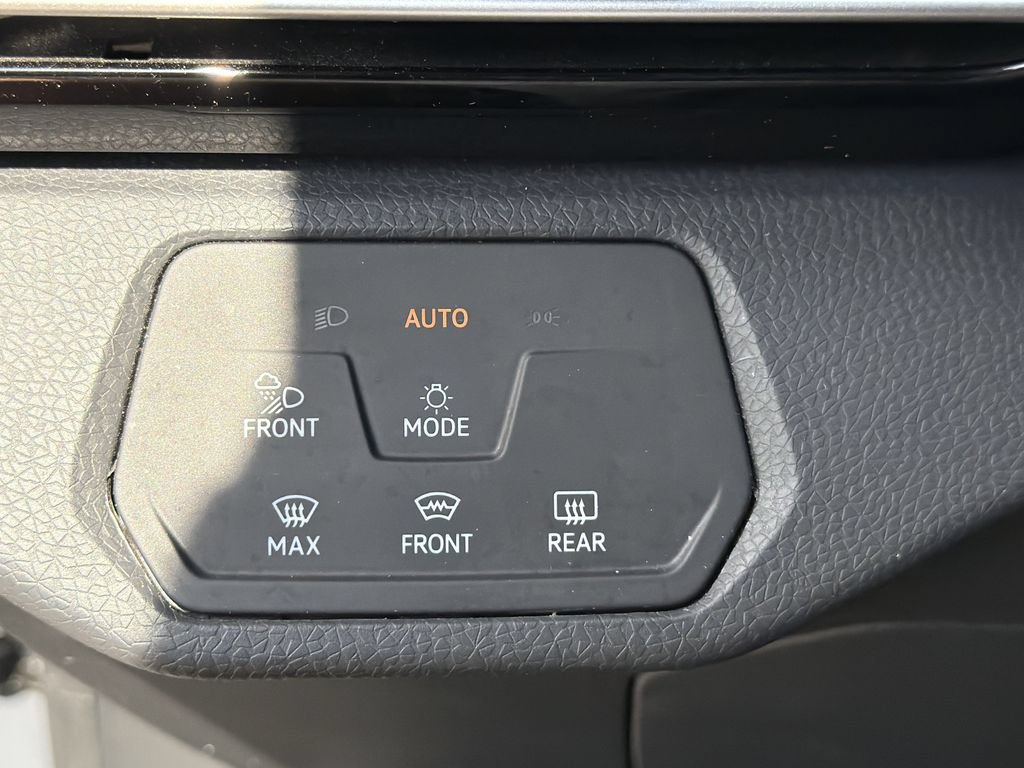 Used 2023 Volkswagen ID.4 Pro S Plus AWD/4WD image 30