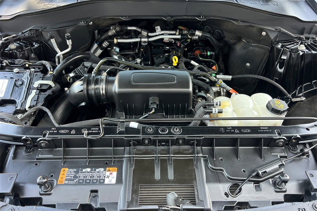 Used 2022 Ford Explorer XLT w/ Equipment Group 202A image 36