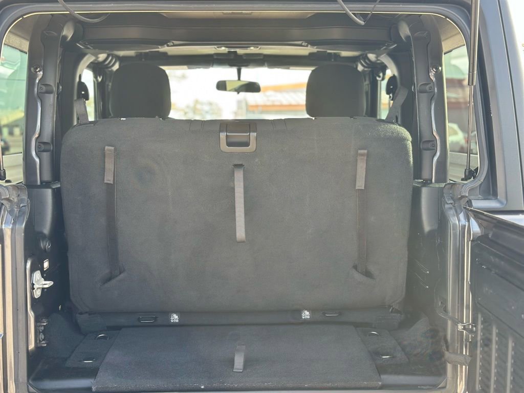 Used 2020 Jeep Wrangler Sport S image 10