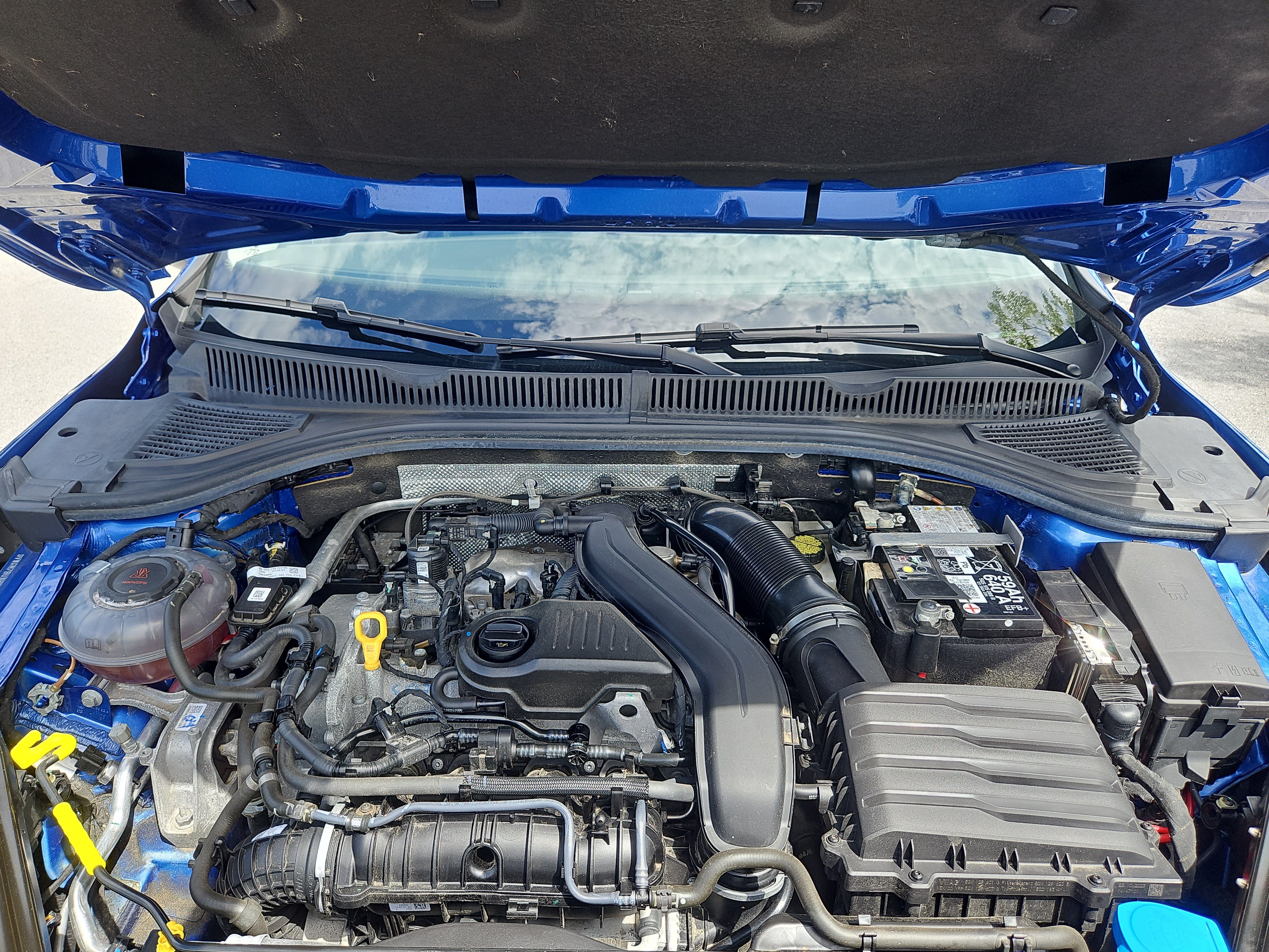 Certified 2024 Volkswagen Jetta SEL FWD image 39