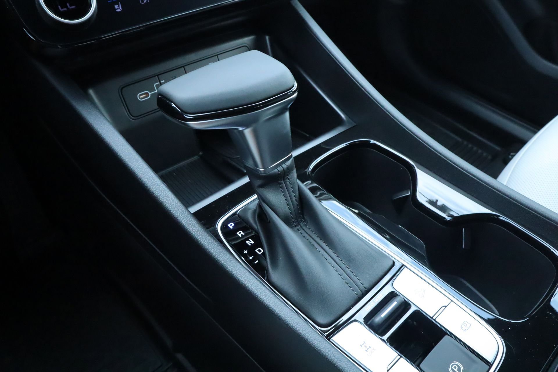 New 2026 Hyundai Santa Cruz Limited image 16