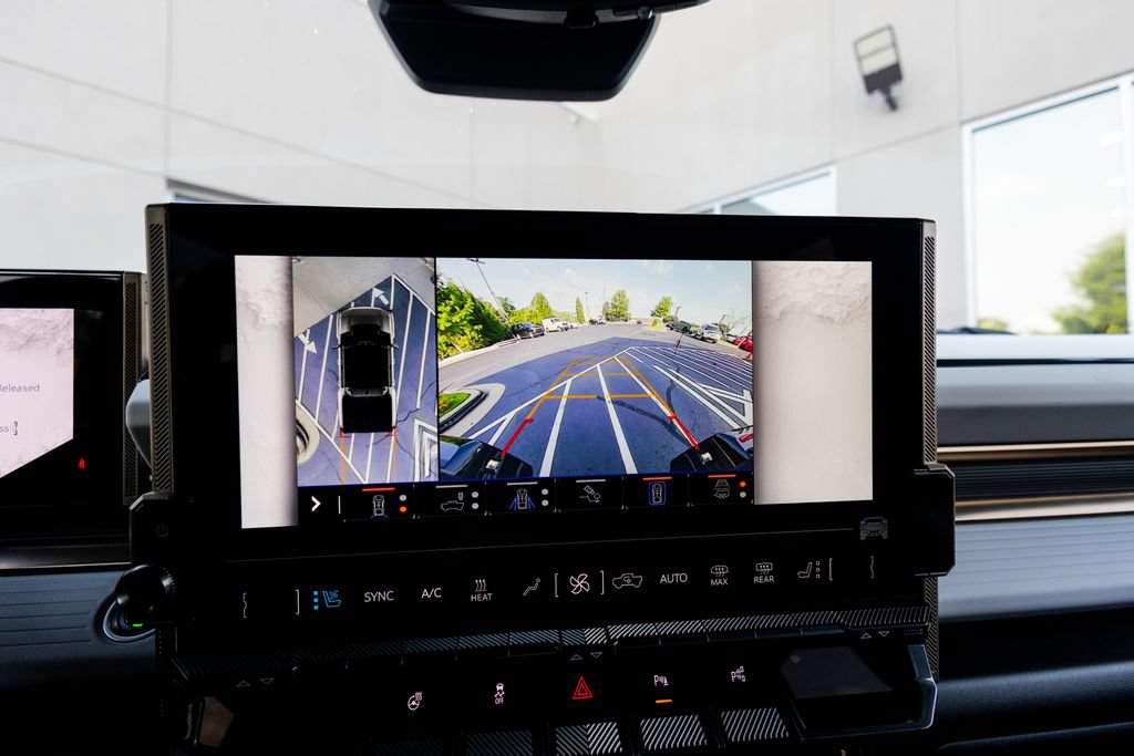 Used 2025 GMC Hummer EV 3X AWD/4WD image 34