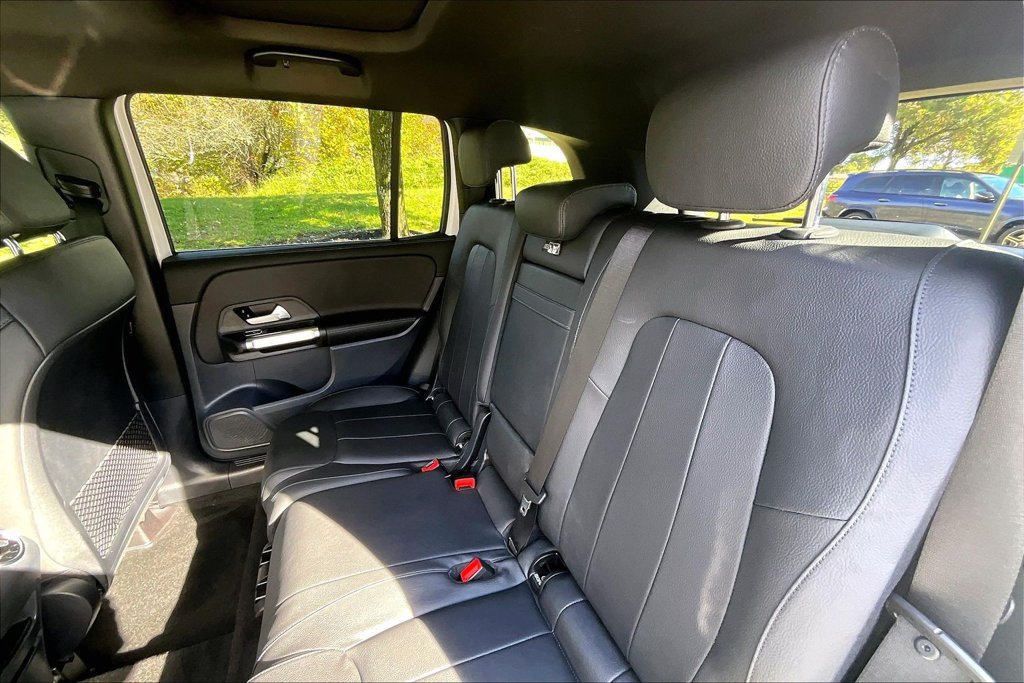 Used 2023 Mercedes-Benz GLB 250 4MATIC image 28