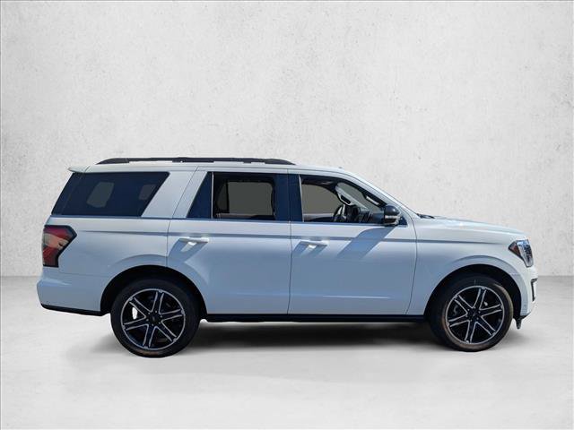 Used 2021 Ford Expedition Limited AWD/4WD image 4