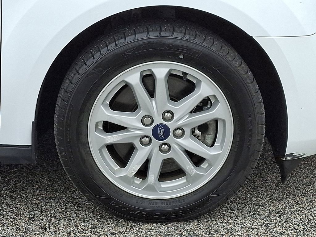 Used 2019 Ford Transit Connect XLT image 11