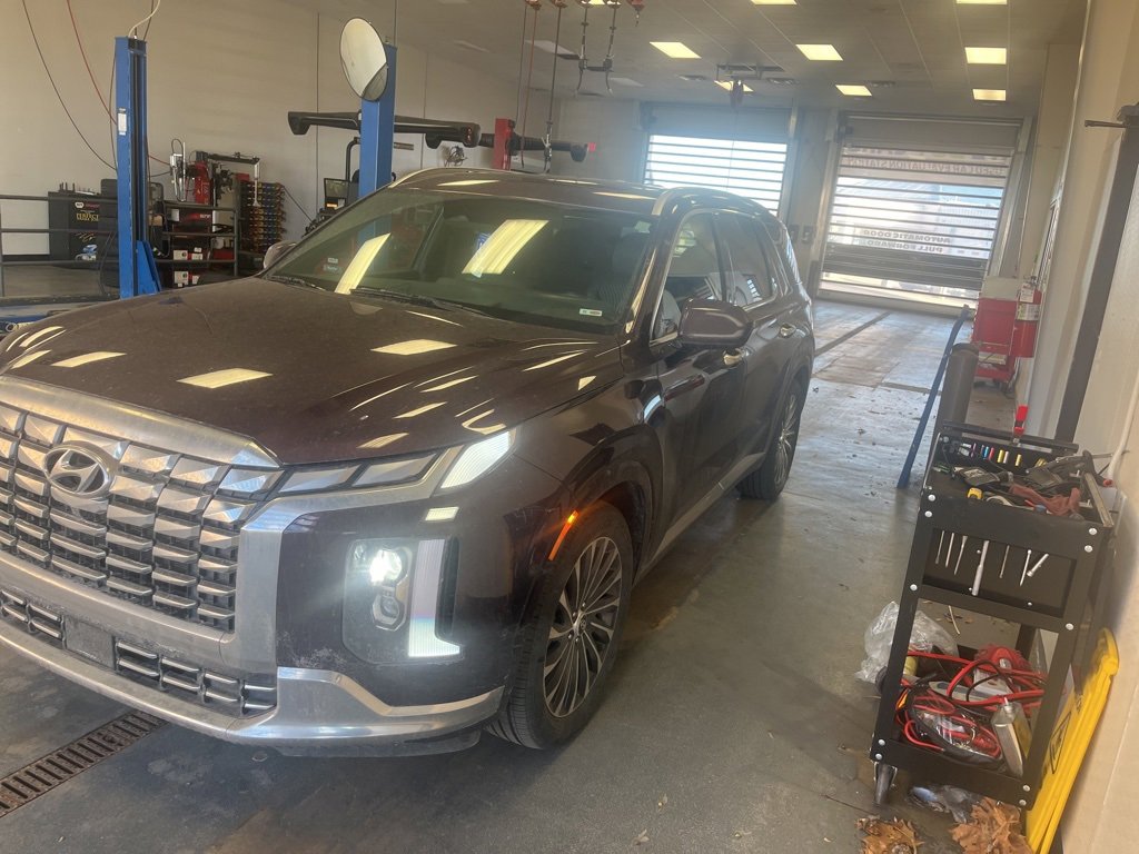 Used 2024 Hyundai Palisade Calligraphy image 10