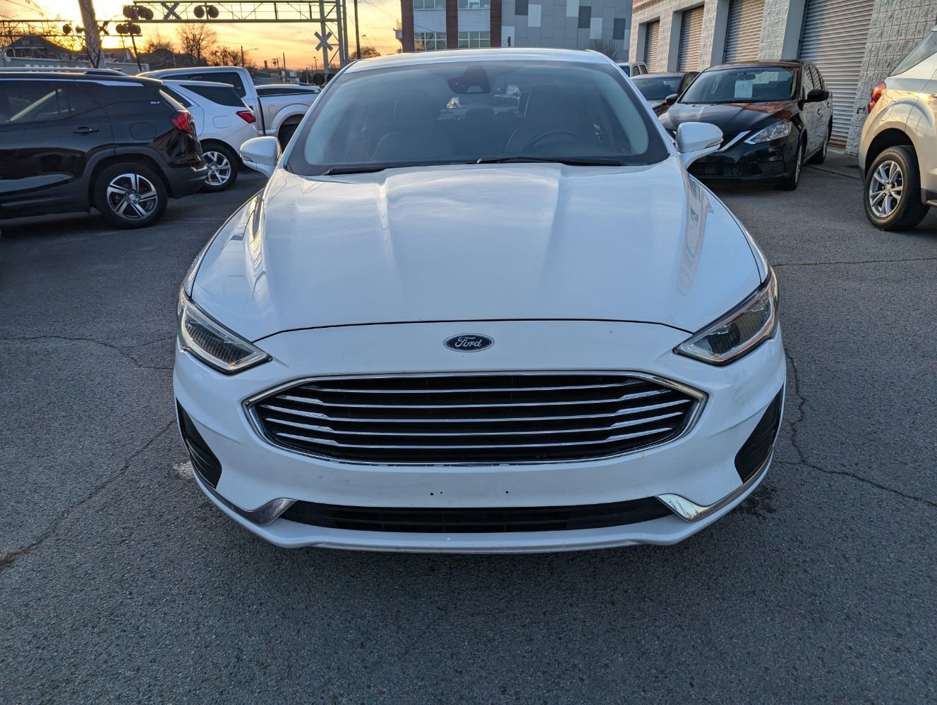 Used 2019 Ford Fusion SEL image 3