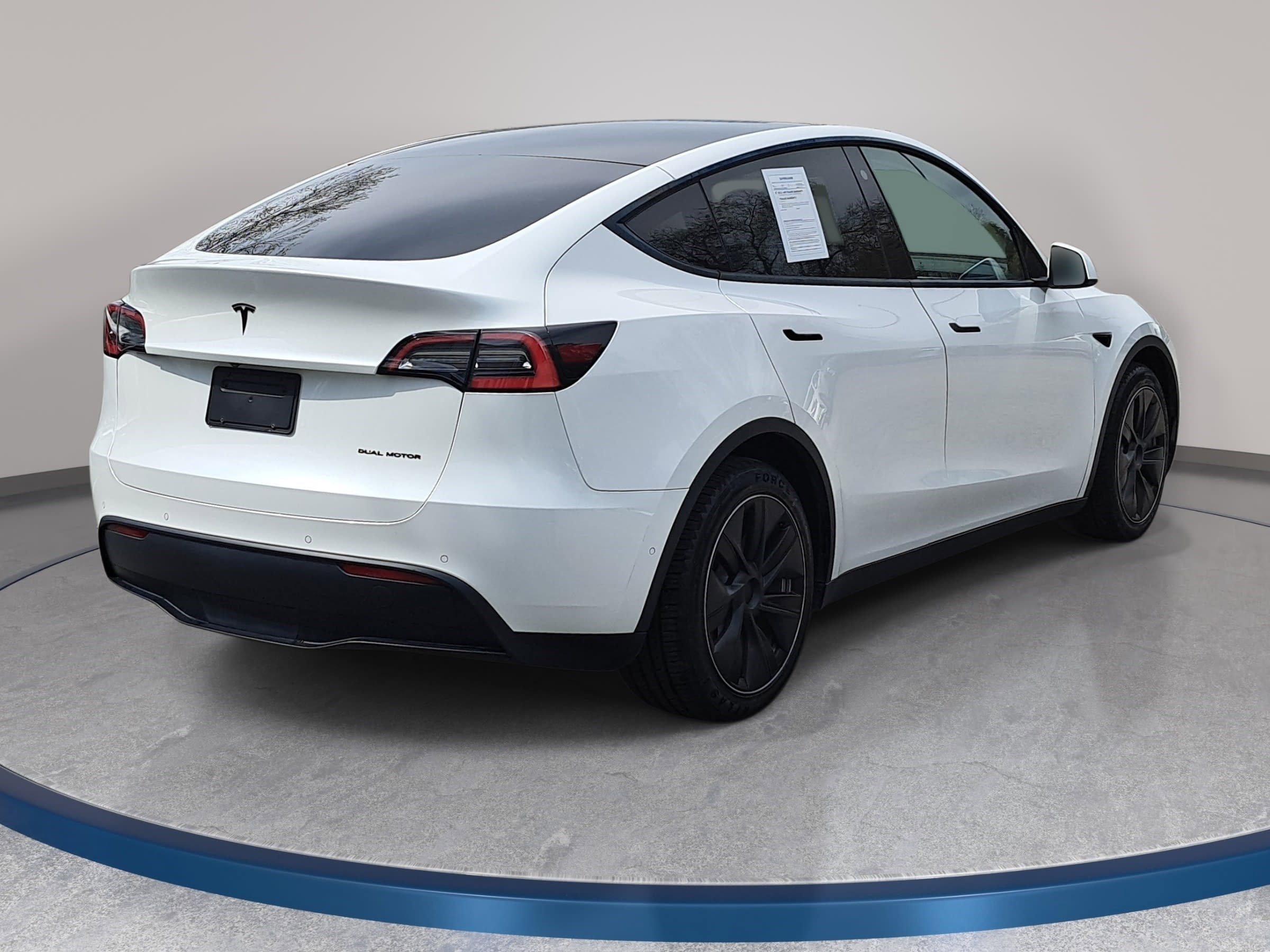 Used 2021 Tesla Model Y Long Range image 5