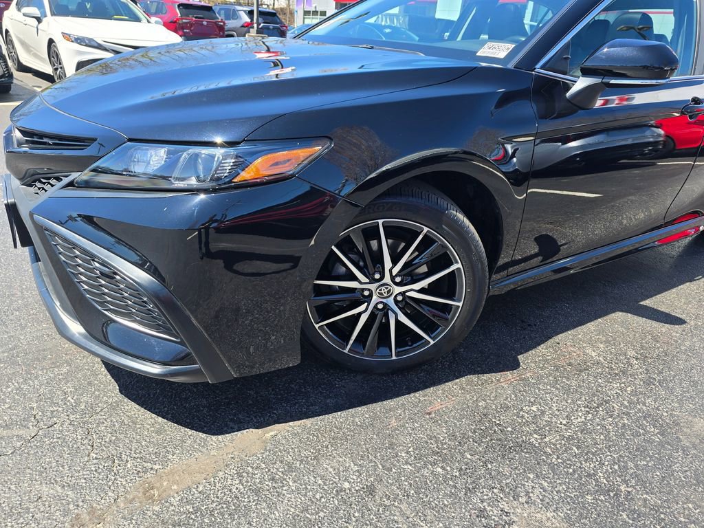 Certified 2023 Toyota Camry SE w/ Cold Weather Package AWD/4WD image 2