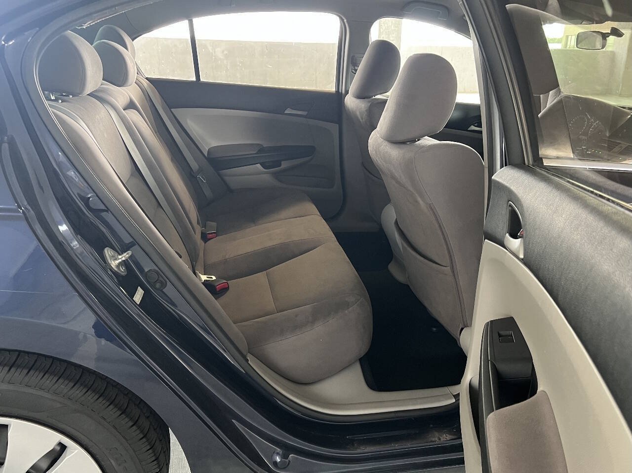 Used 2012 Honda Accord LX image 21