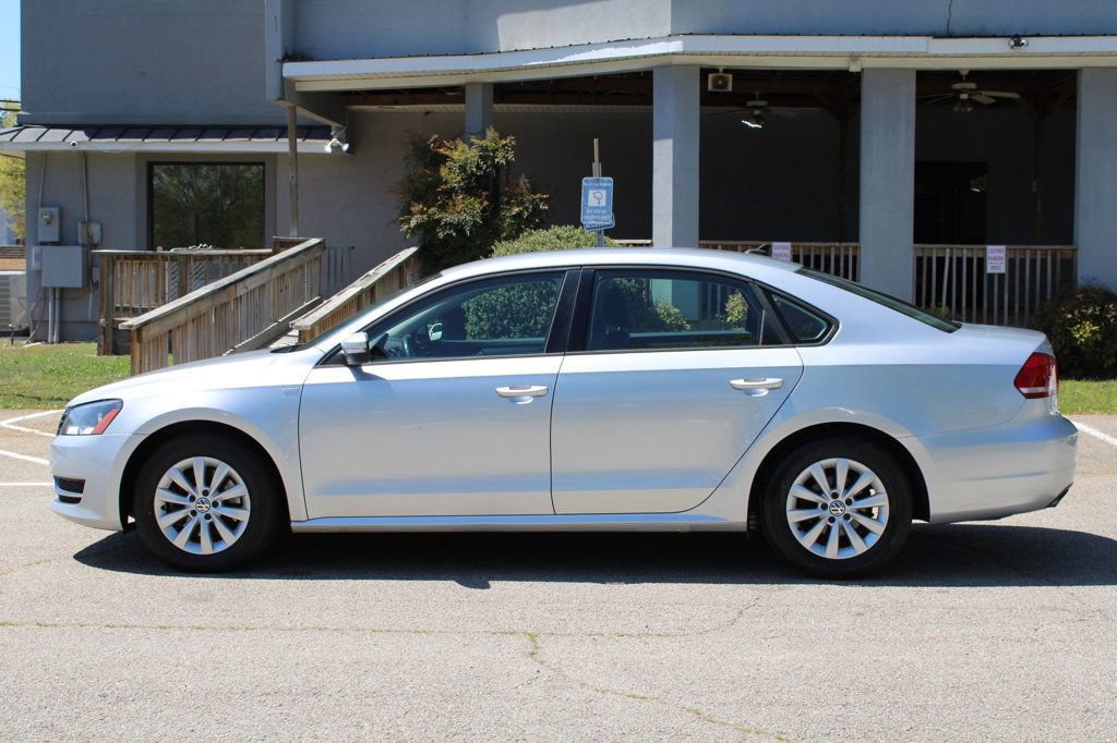 Used 2015 Volkswagen Passat 1.8T Wolfsburg Edition image 4