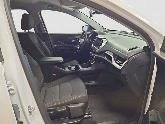 Used 2023 GMC Terrain SLE w/ Driver Convenience Package image 15