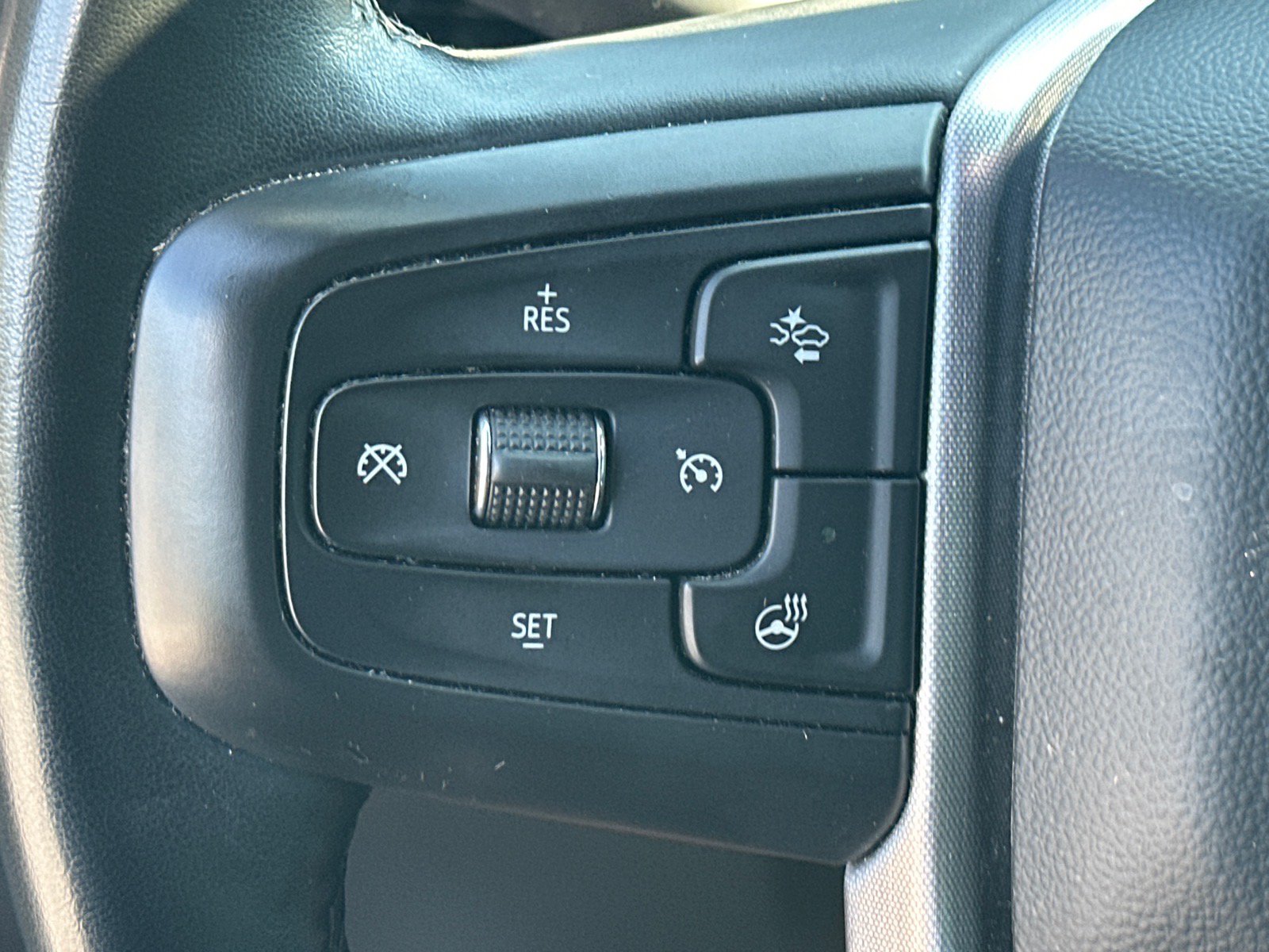 Used 2024 GMC Sierra 1500 SLT AWD/4WD image 13