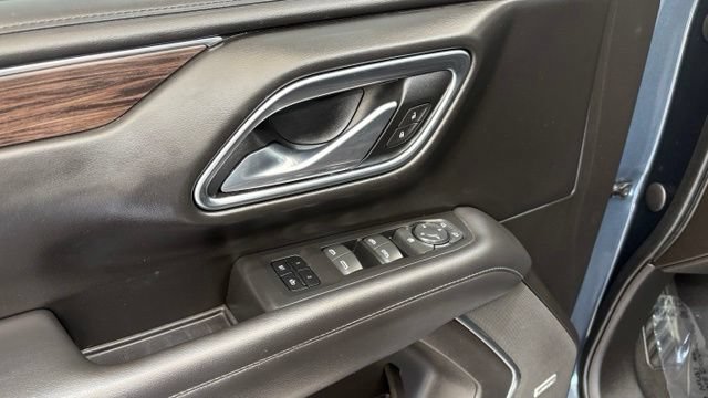 Used 2021 Chevrolet Tahoe Z71 w/ Max Trailering Package AWD/4WD image 18