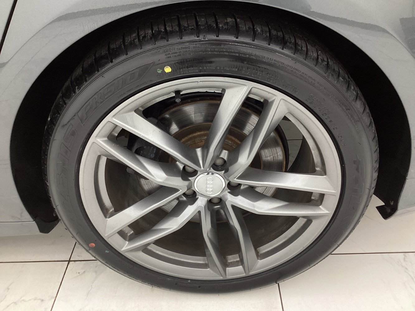 Used 2013 Audi S8 image 51